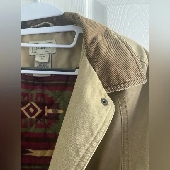 L.L Bean Women’s Barn Chore Coat Beige Winter Coat - Picture 6 of 7